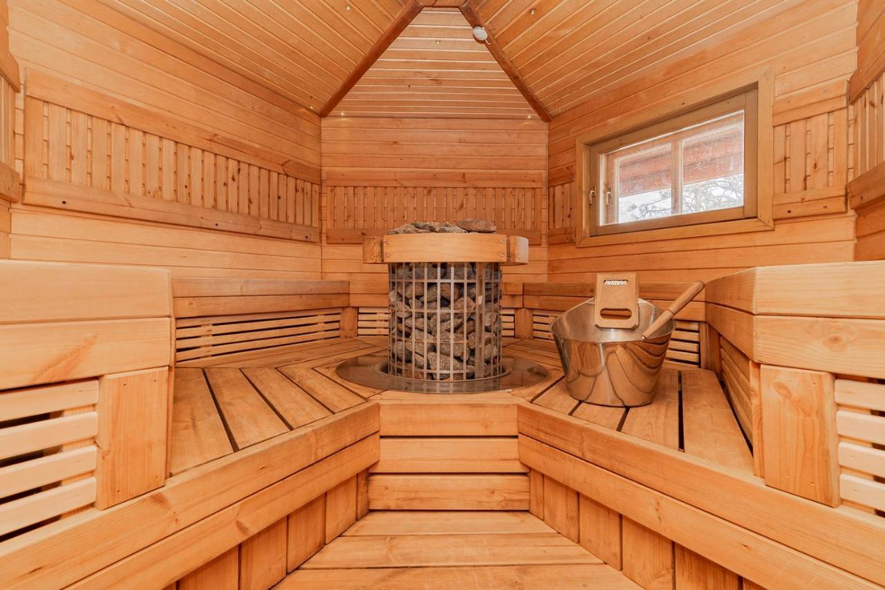 Karhunhovi Villa Paajarvi  ภายนอก รูปภาพ
